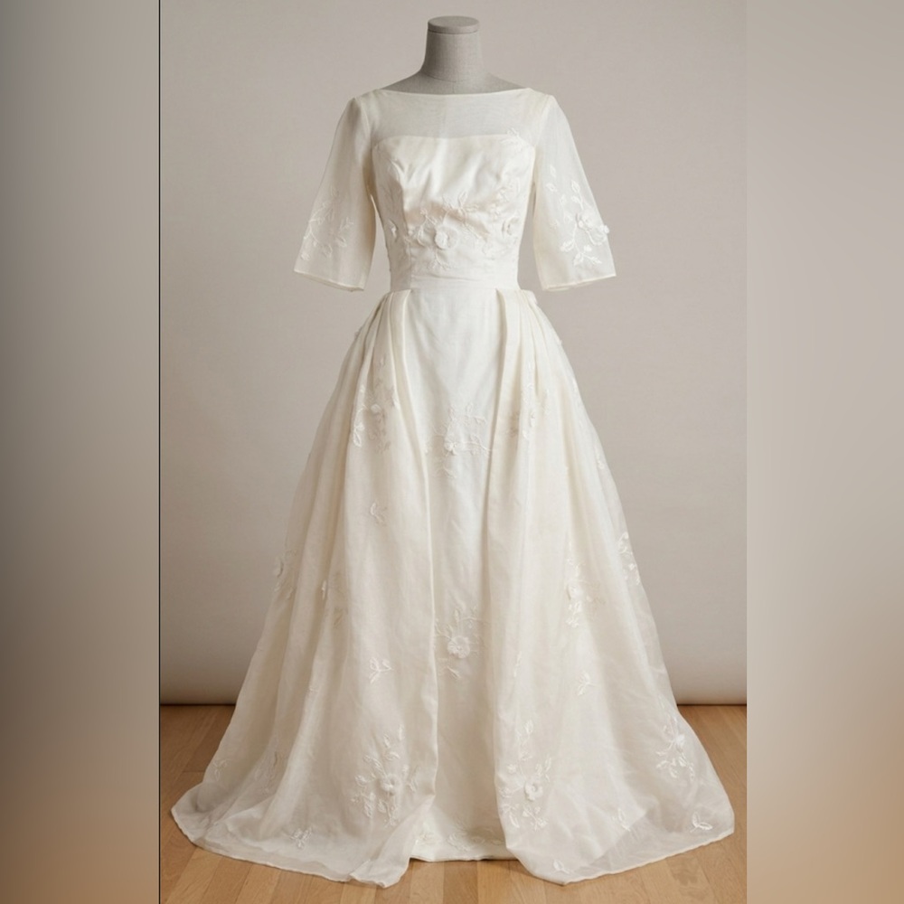Cahill of Beverly Hills Wedding Gown - VTG 60s Silk Organza & Floral Appliqué